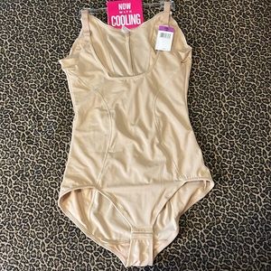 Maidenform Shape Wear Bodysuit Nude 2XL